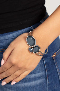 Tourist Trap Multi ~ Paparazzi Bracelet