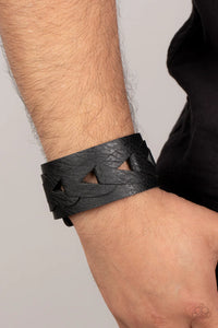 Horse and Carriage Black ~ Paparazzi Men’s Bracelet