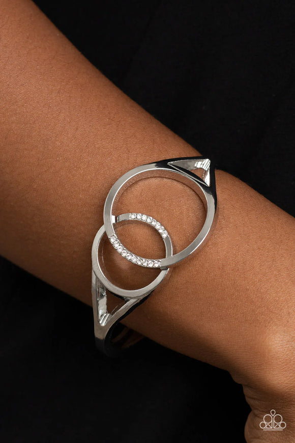 Scope of Expertise White ~ Paparazzi Bracelet