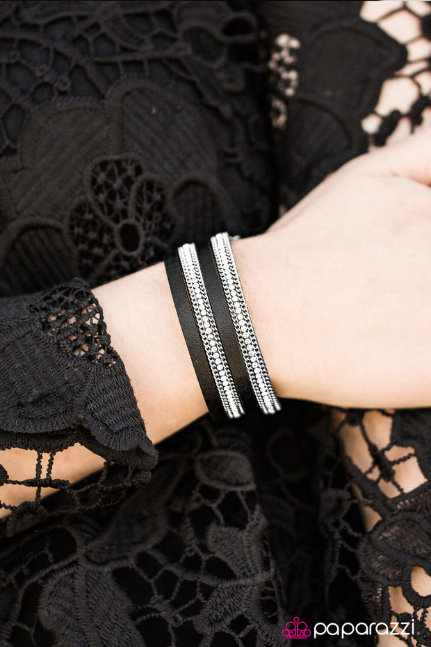 Flash Mob Fashion Black Urban Bracelet - Glitzygals5dollarbling Paparazzi Boutique 