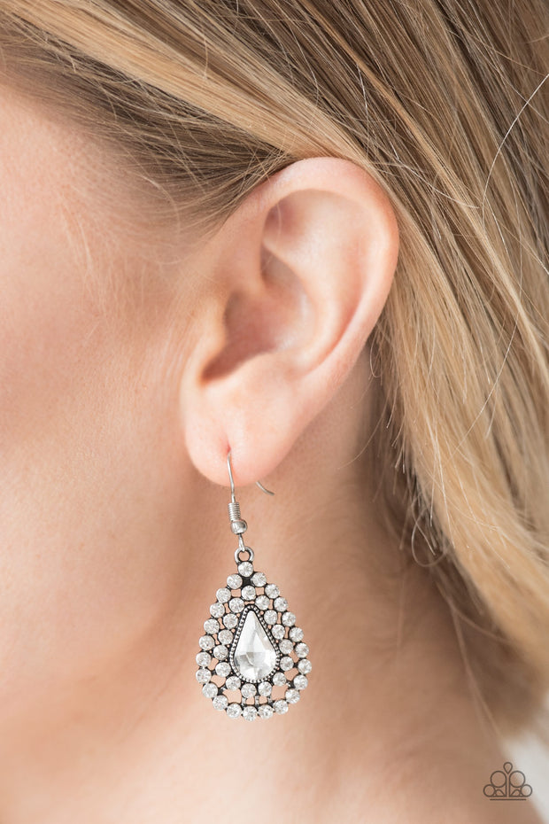 Paparazzi Diamond Dazzle White Earring - Glitzygals5dollarbling Paparazzi Boutique 
