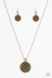Paparazzi Bite the Stardust Brass Necklace - Glitzygals5dollarbling Paparazzi Boutique 