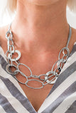 Paparazzi Metallic Maverick Silver Necklace - Glitzygals5dollarbling Paparazzi Boutique 
