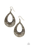 Get Into The GROVE - Brass - Glitzygals5dollarbling Paparazzi Boutique 
