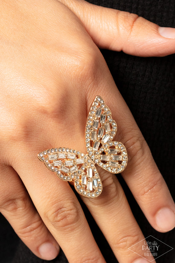 Flauntable Flutter - Gold ~ Paparazzi Ring - Glitzygals5dollarbling Paparazzi Boutique 