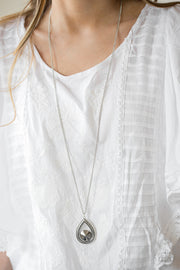 Castle Cabaret Silver Necklace - Glitzygals5dollarbling Paparazzi Boutique 