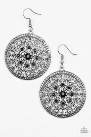 Catch A Chill - Black Earrings - Glitzygals5dollarbling Paparazzi Boutique 