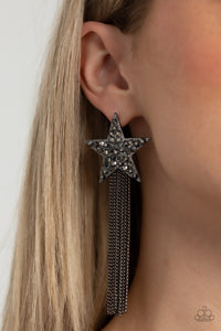 Superstar Solo - Black ~ Paparazzi Earrings - Glitzygals5dollarbling Paparazzi Boutique 