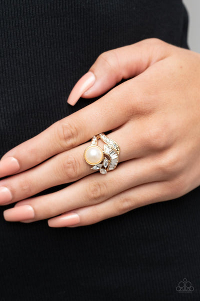 SELFIE-Made Millionaire - Gold ~ Paparazzi Ring - Glitzygals5dollarbling Paparazzi Boutique 