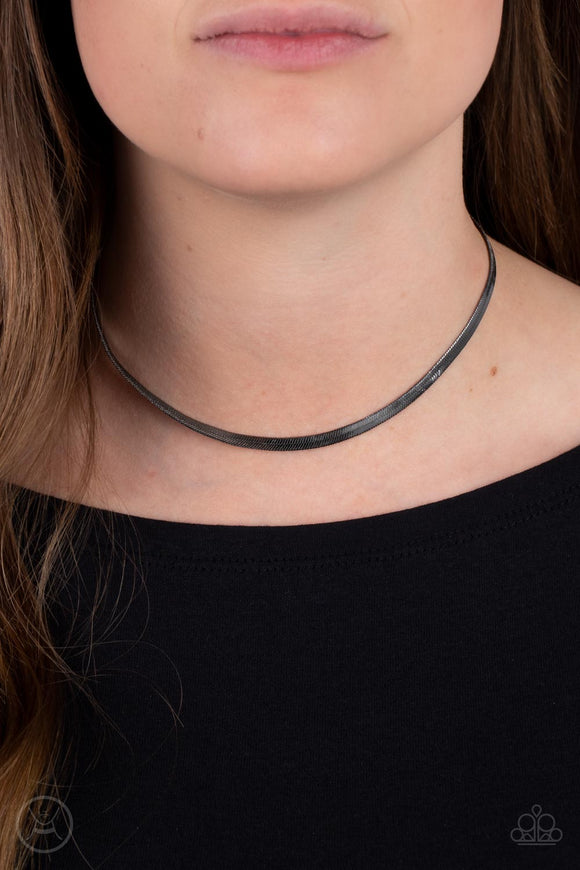 In No Time Flat - Black ~ Paparazzi Necklace Choker - Glitzygals5dollarbling Paparazzi Boutique 