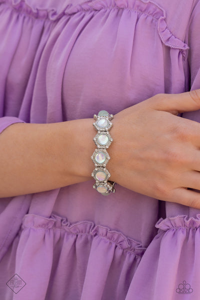 Summer Stupor - Green ~ Paparazzi Bracelet July 2023 Fashion Fix - Glitzygals5dollarbling Paparazzi Boutique 