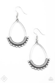 Paparazzi “Steal the Thunder” Silver Earrings Fashion Fix Exclusive - Glitzygals5dollarbling Paparazzi Boutique 