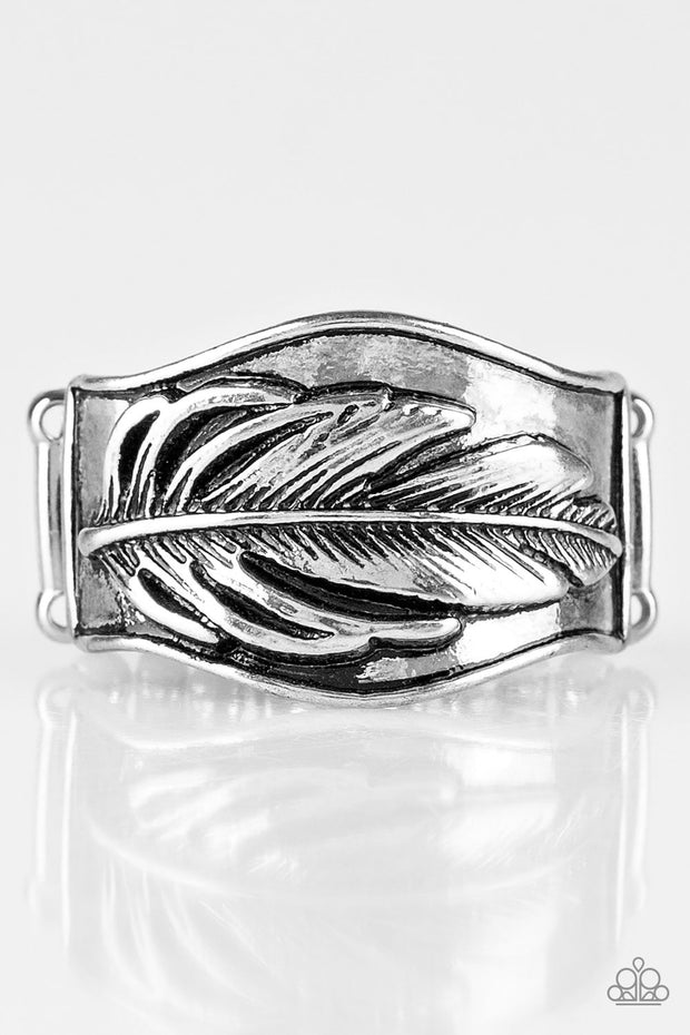 Paparazzi Fly Home Silver Ring Feather - Glitzygals5dollarbling Paparazzi Boutique 