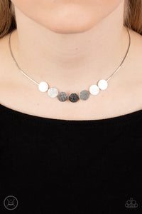 Slimmer Glimmer Silver ~ Paparazzi Necklace - Glitzygals5dollarbling Paparazzi Boutique 