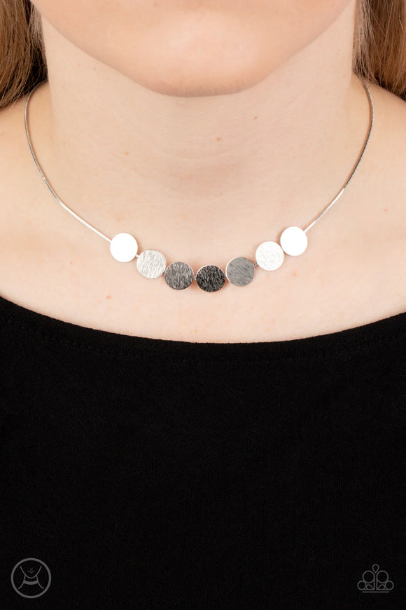 Slimmer Glimmer Silver ~ Paparazzi Necklace - Glitzygals5dollarbling Paparazzi Boutique 