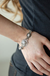 Serenely Southern - silver - Paparazzi bracelet - Glitzygals5dollarbling Paparazzi Boutique 