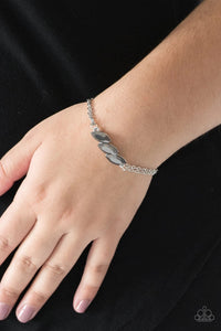 Paparazzi Pretty Priceless - Silver - Adjustable Bracelet - Glitzygals5dollarbling Paparazzi Boutique 