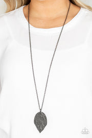 Paparazzi Natural Re-LEAF Black Gunmetal Necklace - Glitzygals5dollarbling Paparazzi Boutique 