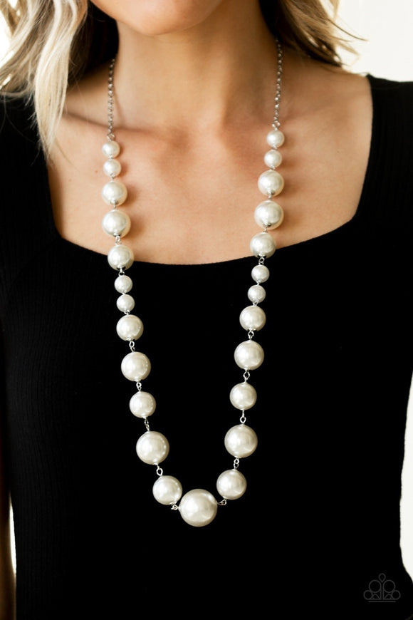 Paparazzi Pearl Prodigy White Pearl Exclusive Necklace - Glitzygals5dollarbling Paparazzi Boutique 