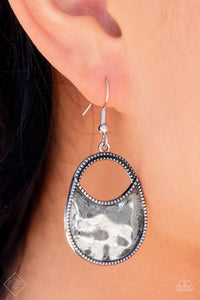 Rio Rancho Relic - silver - Paparazzi earrings - Glitzygals5dollarbling Paparazzi Boutique 