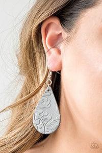 Paparazzi Feelin’ Groovy Silver Gray leather Earrings - Glitzygals5dollarbling Paparazzi Boutique 