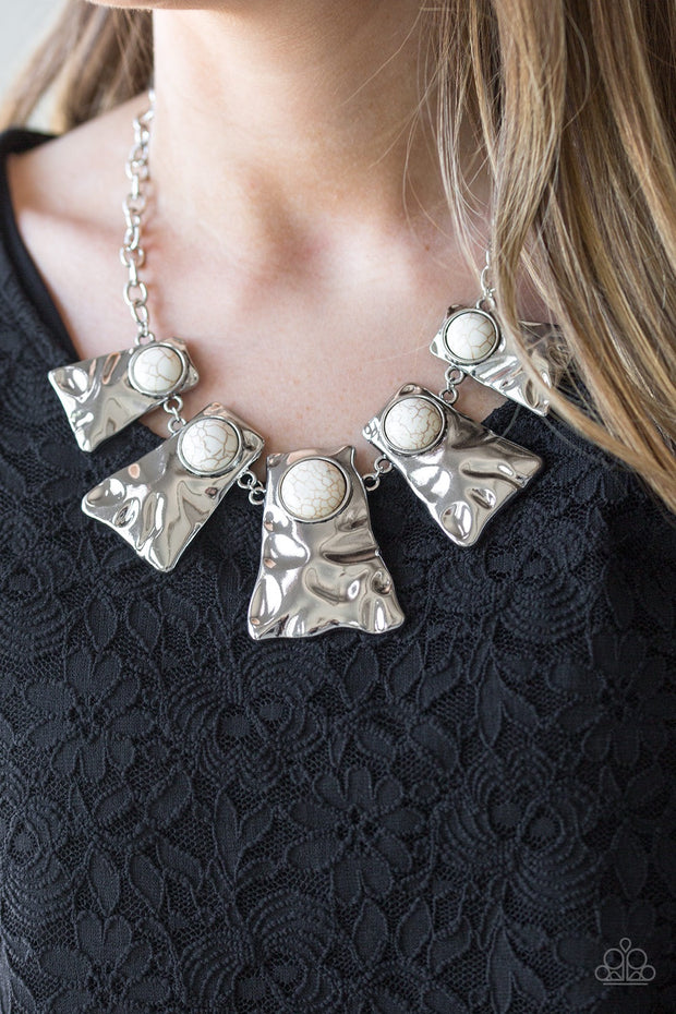 Paparazzi Cougar White Necklace - Glitzygals5dollarbling Paparazzi Boutique 
