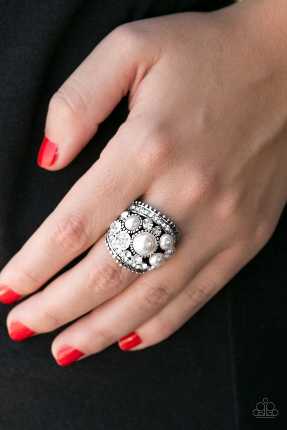 Money on my Mind White Ring - Glitzygals5dollarbling Paparazzi Boutique 