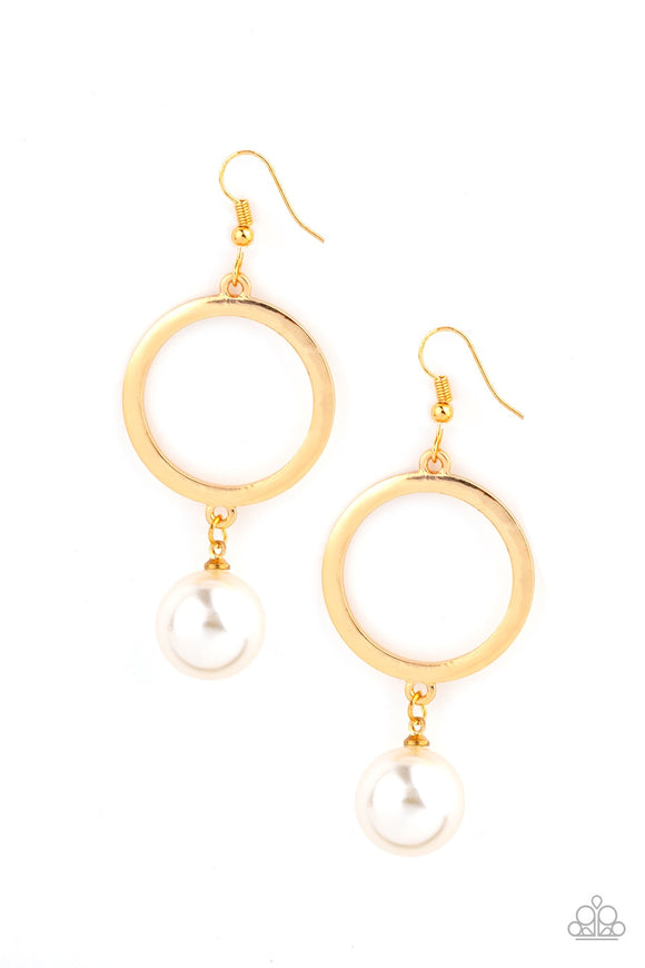 Paparazzi SoHo Solo Gold Pearl Earrings - Glitzygals5dollarbling Paparazzi Boutique 