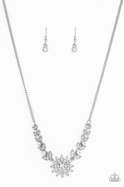 Paparazzi “Garden Glamour” White Necklace - Glitzygals5dollarbling Paparazzi Boutique 