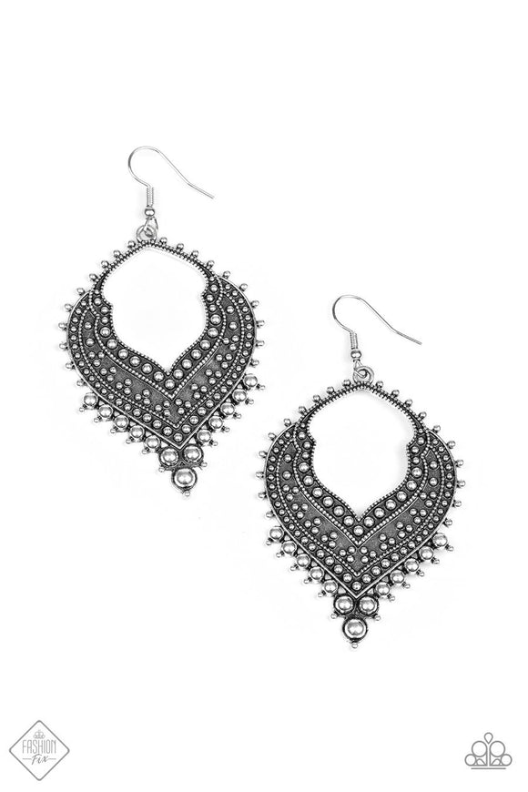 Paparazzi Mojave Melody - Silver - Intricate Textures - Earrings - Fashion Fix Exclusive November 2019 - Glitzygals5dollarbling Paparazzi Boutique 