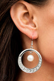 Paparazzi The Icon-ista - White Pearl Earrings - Fashion Fix / Trend Blend March 2019 - Glitzygals5dollarbling Paparazzi Boutique 