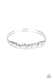 Paparazzi Accessories - Totally Tenderhearted - silver Bracelet - Glitzygals5dollarbling Paparazzi Boutique 