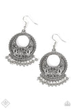 Paparazzi Thrifty Traveler Silver Earrings - Glitzygals5dollarbling Paparazzi Boutique 