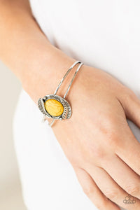 Living Off The BANDLANDS Yellow ~Paparazzi Bracelet - Glitzygals5dollarbling Paparazzi Boutique 