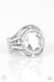 Paparazzi Ring Stay for the Fireworks Fashion Fix Exclusive - Glitzygals5dollarbling Paparazzi Boutique 