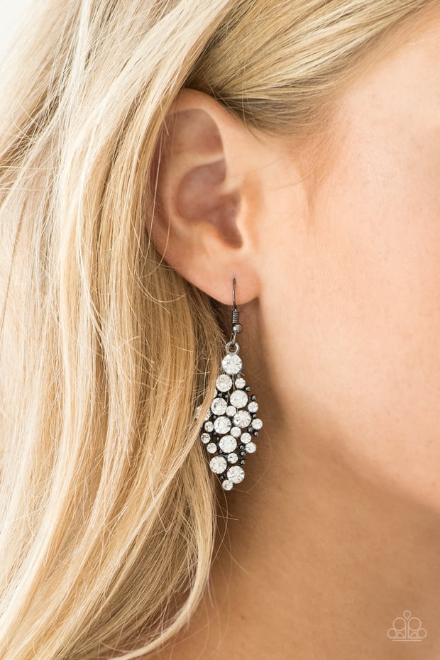 Paparazzi Cosmically Chic Black Earrings - Glitzygals5dollarbling Paparazzi Boutique 
