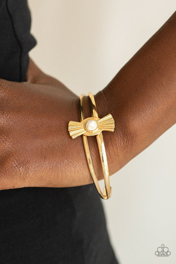 Paparazzi Adobe Sunset White Cuff Gold Bracelet - Glitzygals5dollarbling Paparazzi Boutique 