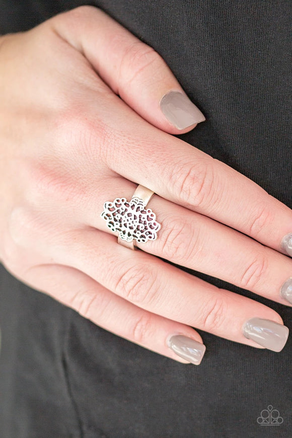 Paparazzi Full Of HAUTE Air - Silver - Filigree Dainty Band Ring - Glitzygals5dollarbling Paparazzi Boutique 
