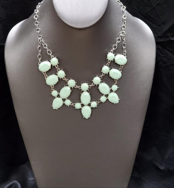 Paparazzi Goddess Glow Green Exclusive Necklace - Glitzygals5dollarbling Paparazzi Boutique 