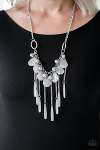 Paparazzi Roaring Riviera - Silver Necklace - Glitzygals5dollarbling Paparazzi Boutique 